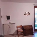 House Of Camellias - Ground Floor With Garden Апартаменты Besozzo