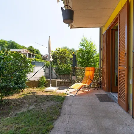 Apartamento House Of Camellias - Ground Floor With Garden Besozzo