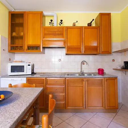 Appartement House Of Camellias - Ground Floor With Garden Besozzo