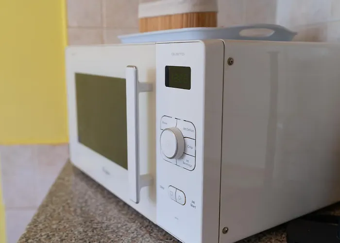 House Of Camellias - Ground Floor With Garden Apartman