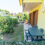 House Of Camellias - Ground Floor With Garden Besozzo