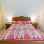House Of Camellias - Ground Floor With Garden Διαμέρισμα