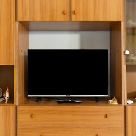 House Of Camellias - Ground Floor With Garden شقة *