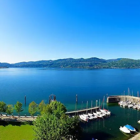 شقة House Of Camellias - Ground Floor With Garden Besozzo