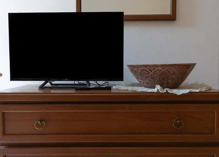 House Of Camellias - Ground Floor With Garden Besozzo