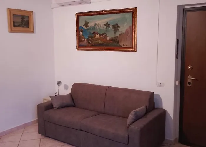 House Of Camellias - Ground Floor With Garden * Besozzo